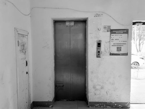 17年電梯頻出故障，業主驚魂的“任性下墜”